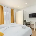Apartment Kata With Private Pool