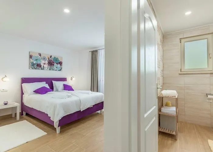 Kata With Private Pool Apartamento Radetići
