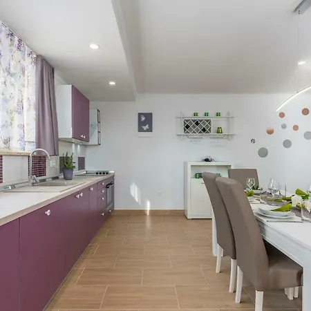 Apartment Kata With Private Pool *