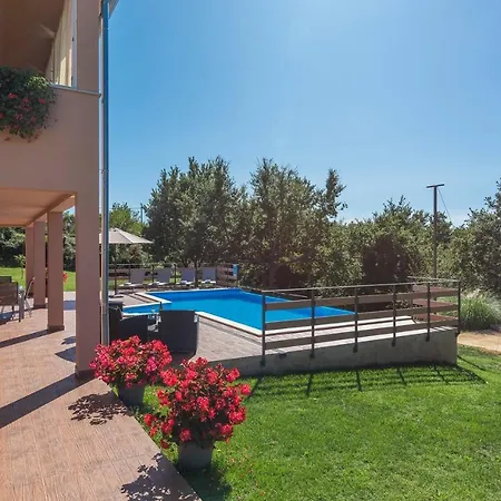 Kata With Private Pool Apartment