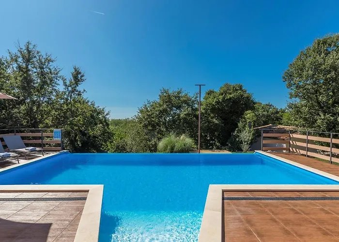 Kata With Private Pool 아파트 Radetići