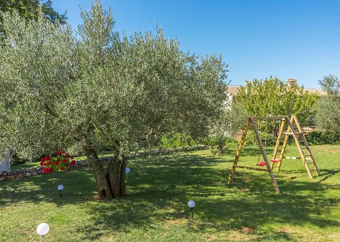 아파트 Kata With Private Pool Radetići